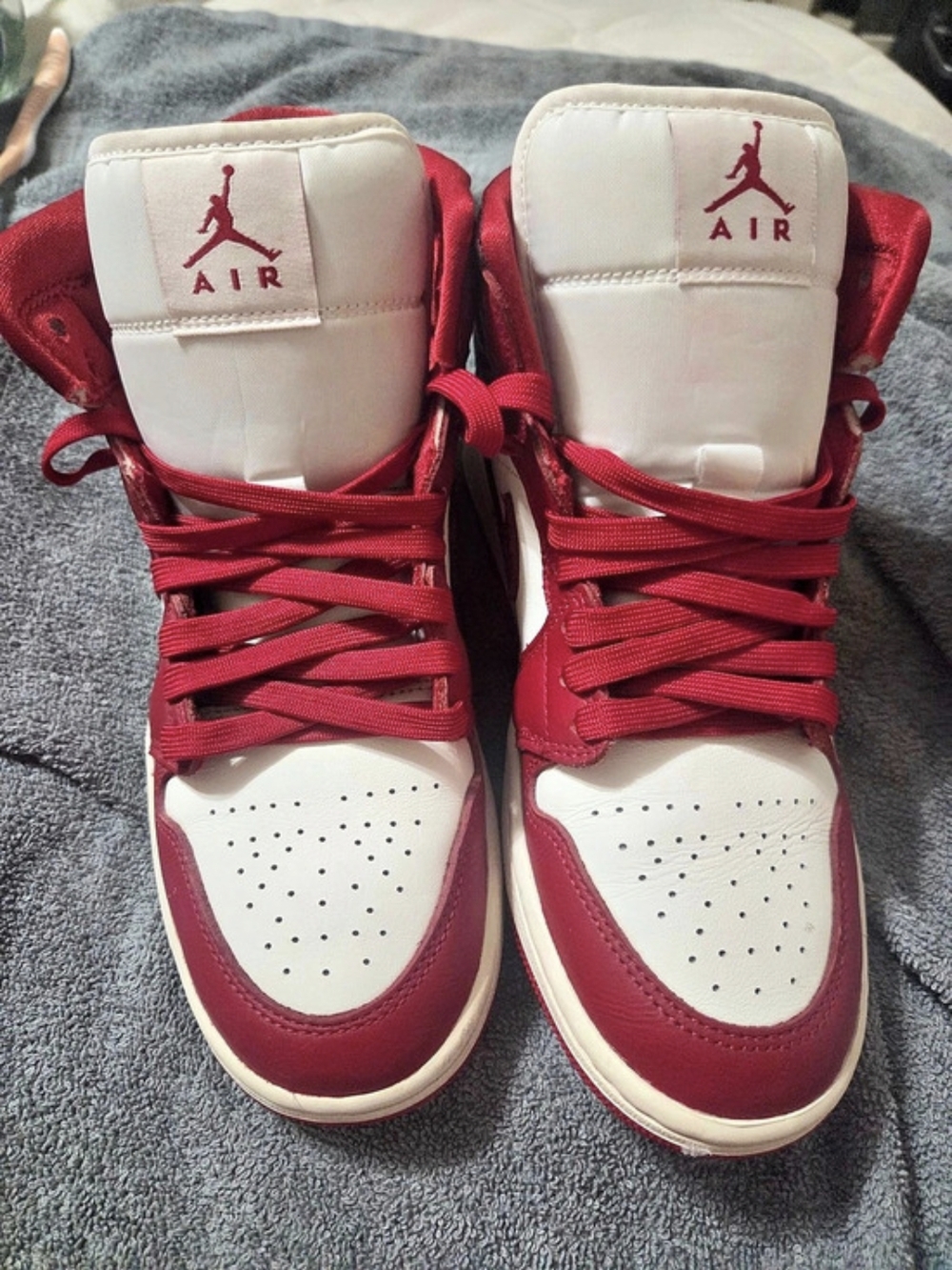 Jordan Air Jordan 1 Retro High OG High Top Sneakers Red & White US 8.5